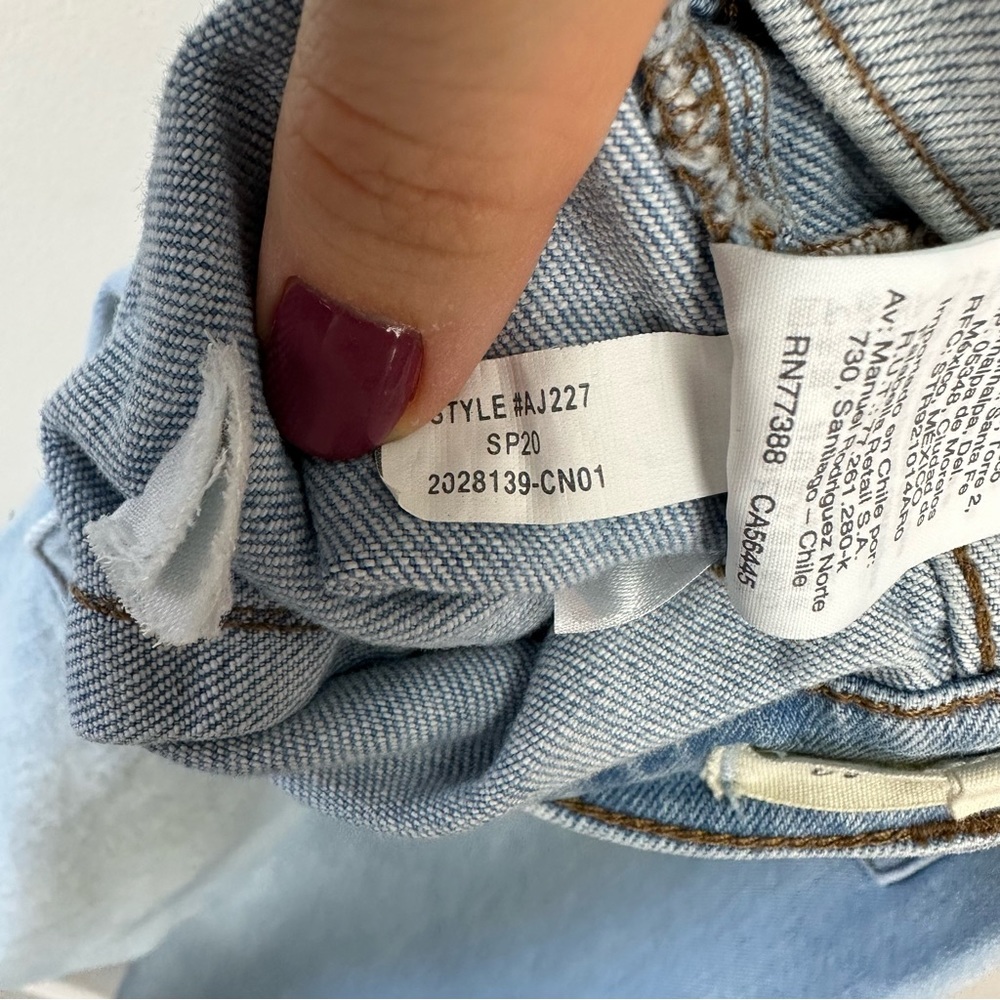 Madewell Tapered Jeans in Fitzgerald Wash Yoked Edition - Picture 9 of 9